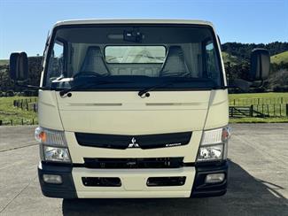 2013 Mitsubishi CANTER - Thumbnail