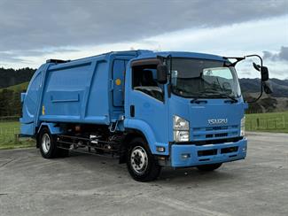 2013 ISUZU Forward - Thumbnail