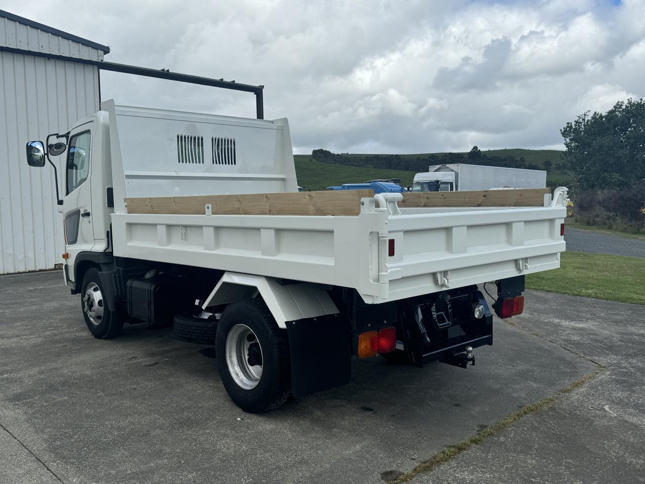 2015 HINO RANGER