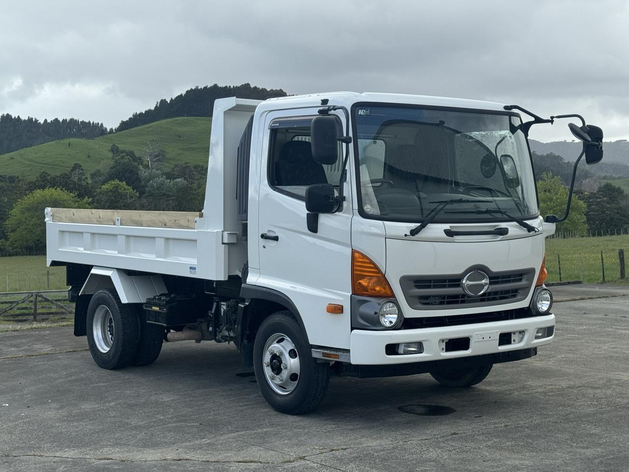 2015 HINO RANGER